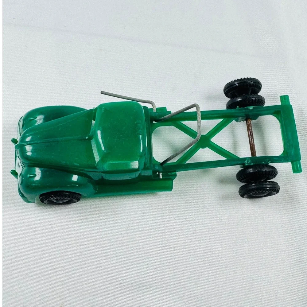 Vintage Ideal Green Plastic Dump Truck Cab N Chassis Metal Attachment USA I-662